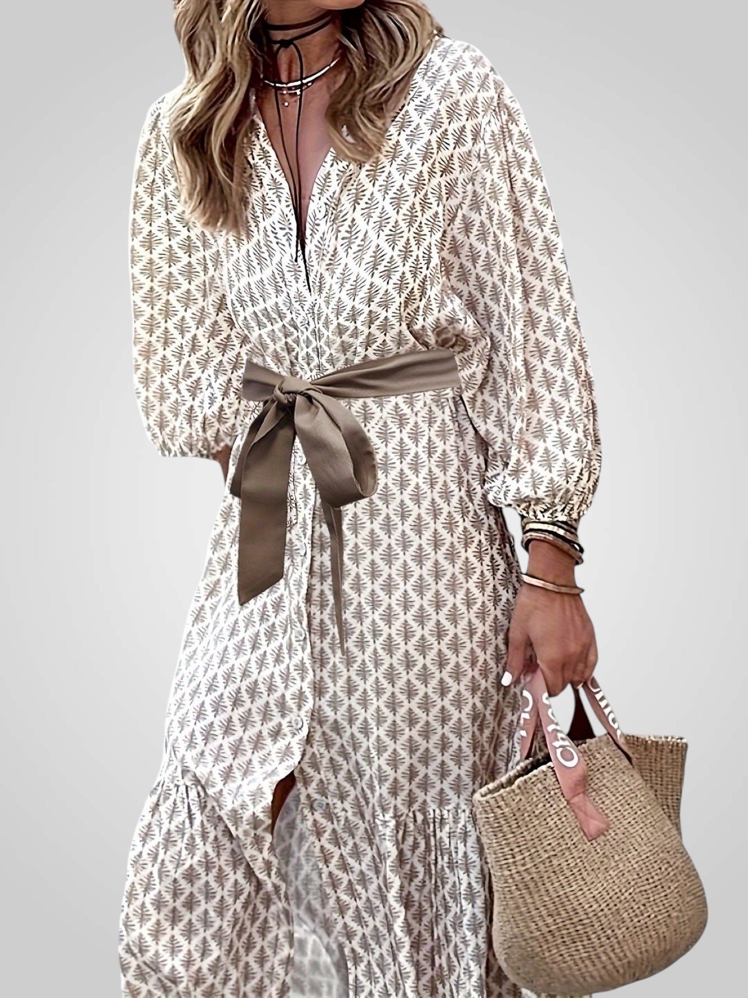 Diana | Elegant Dress with Buttons and Belt