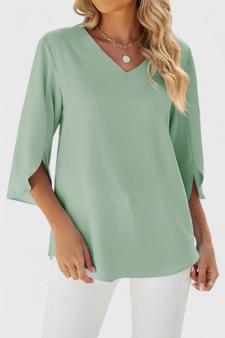 Tabitha Casual Blouse with a Comfortable Fit and Elegant Style