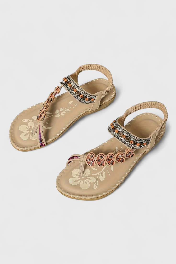 Liriana Comfortable sandals with elegant details