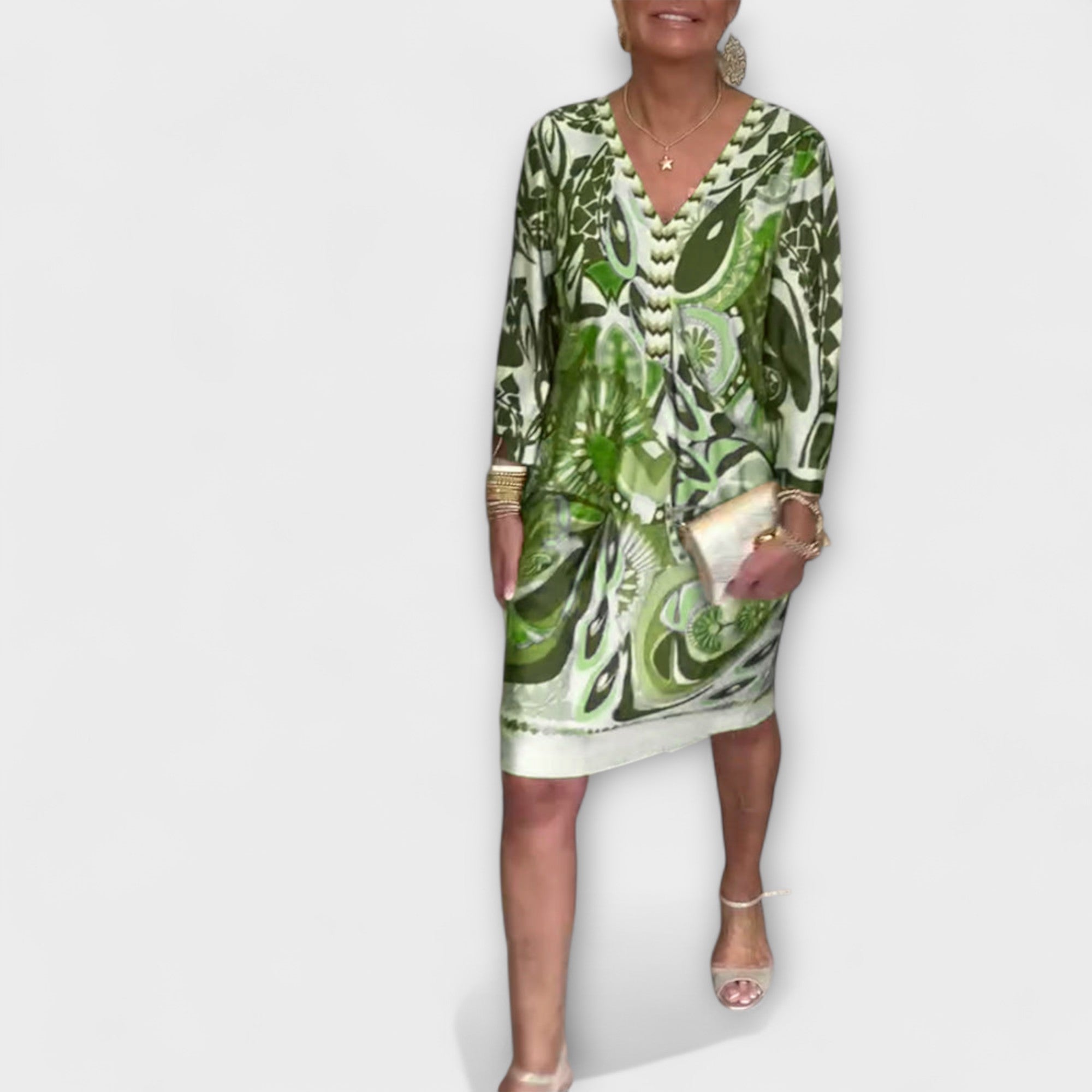 Loose Dress with V Neckline (Retro Design)