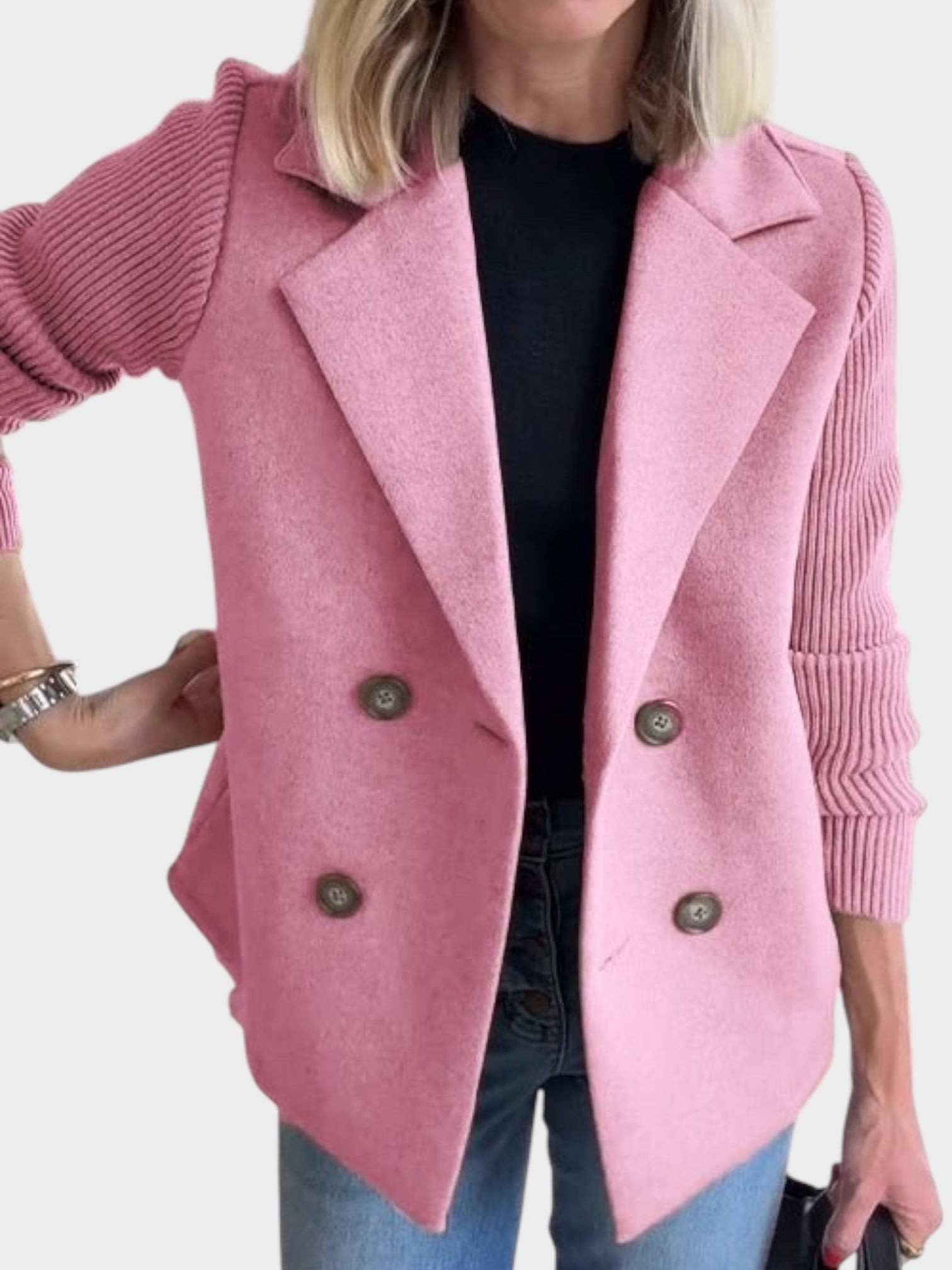 Elegant jacket with knitted sleeves
