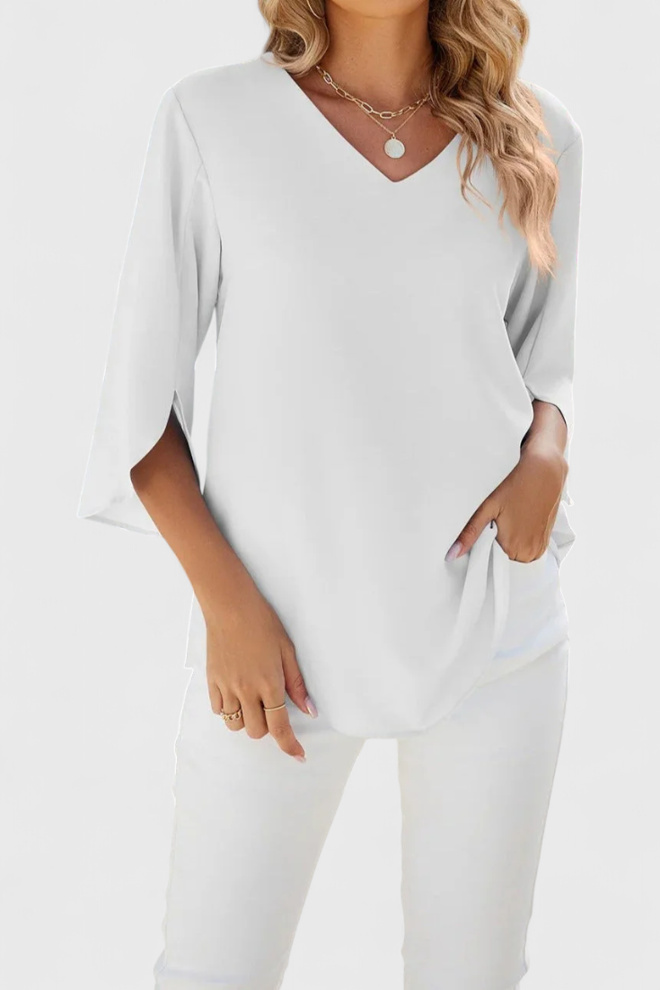 Tabitha Casual Blouse with a Comfortable Fit and Elegant Style
